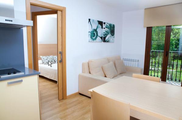 Apartahotel Castejón de Sos Dış mekan fotoğraf