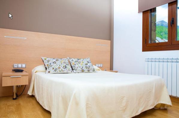 Apartahotel Castejón de Sos Dış mekan fotoğraf